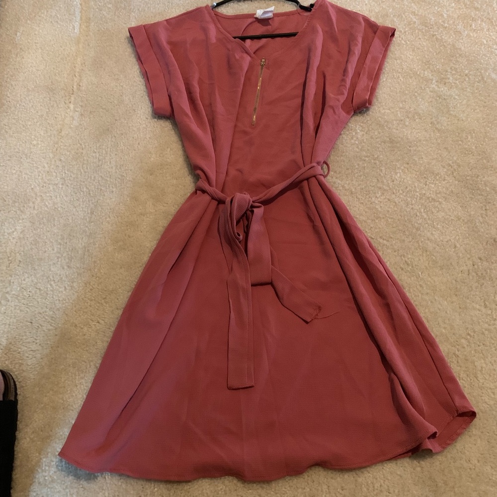 Cute dress Never worn